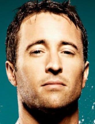 Steve McGarrett (Alex O'Loughlin)