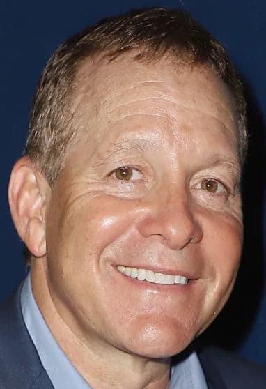 Steve Guttenberg