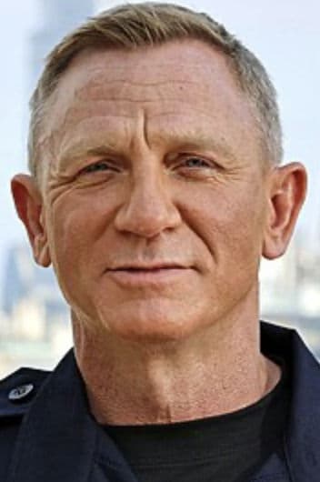 Daniel Craig